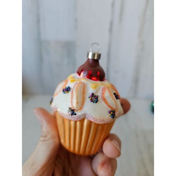 Glass cupcake baker baking ornament Xmas tree vintage - Picture 3 of 8